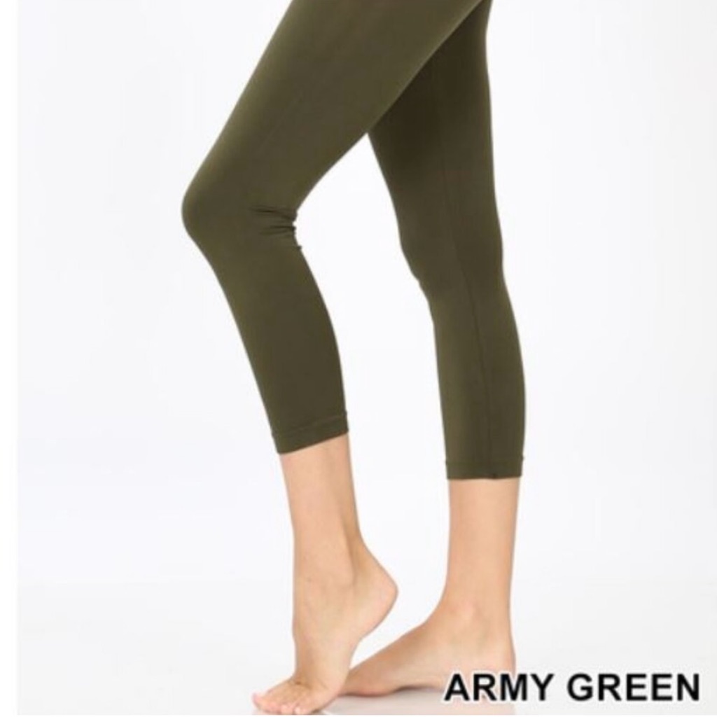 Zenana Outfitters Army Green Capri Leggings